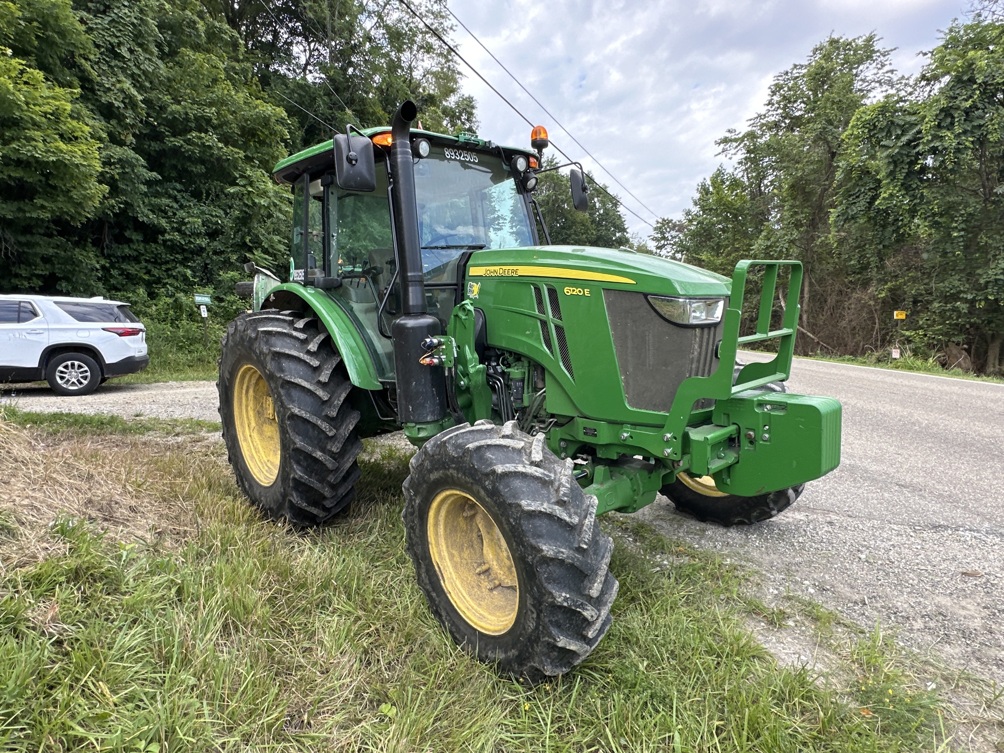 2023 John Deere 6120E Image 7