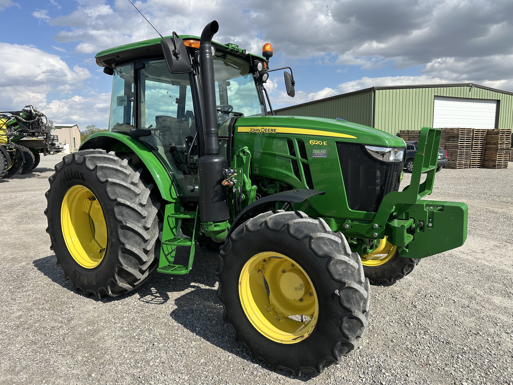 2023 John Deere 6120E Image 7