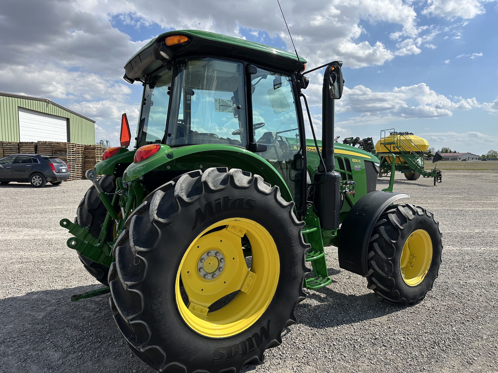 2023 John Deere 6120E Image 5