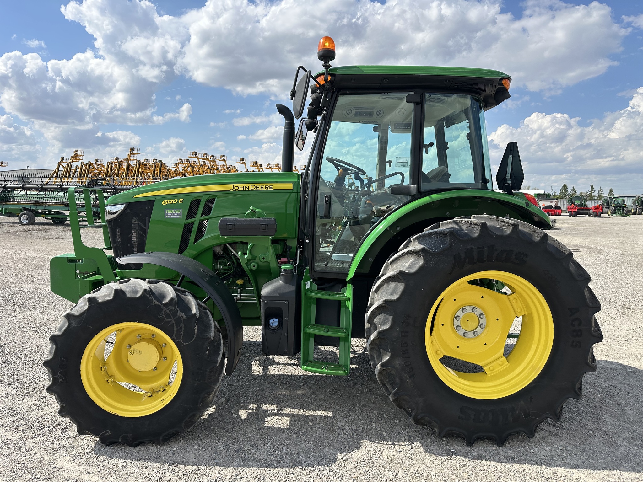2023 John Deere 6120E Image 2