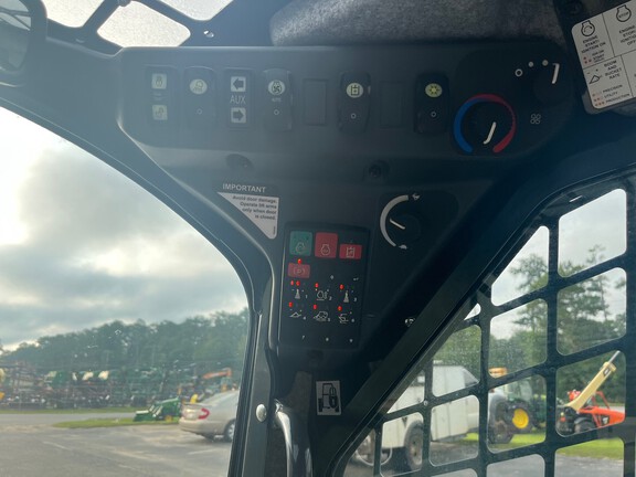 2022 John Deere 333G