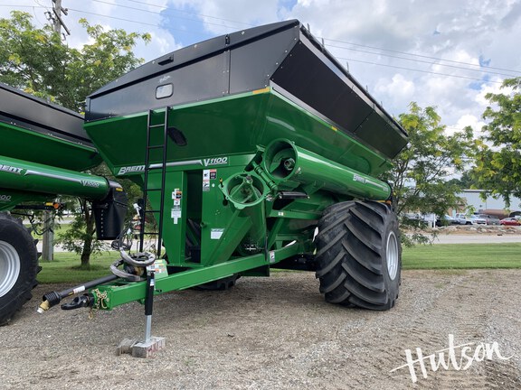 Photo of 2024 Brent V1100