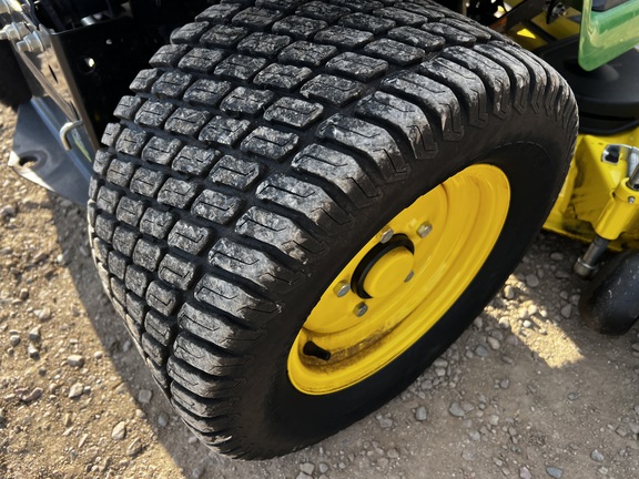 2015 John Deere X324 - Photo11