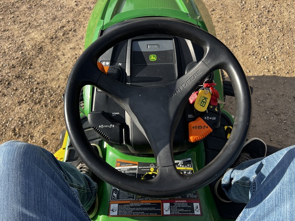 2015 John Deere X324 - Photo18