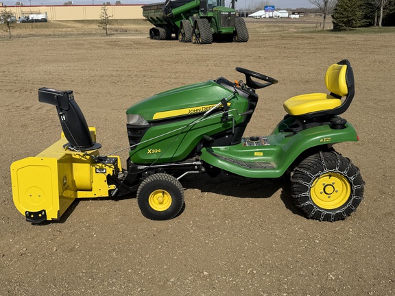 2015 John Deere X324 - Photo6