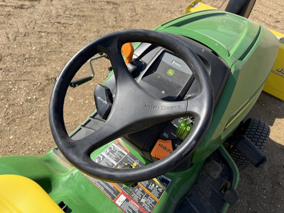 2015 John Deere X324 - Photo23