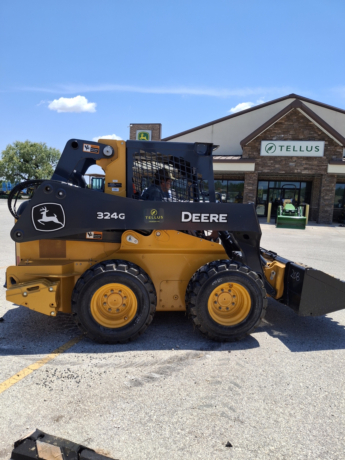 2024 John Deere 324G Image 1