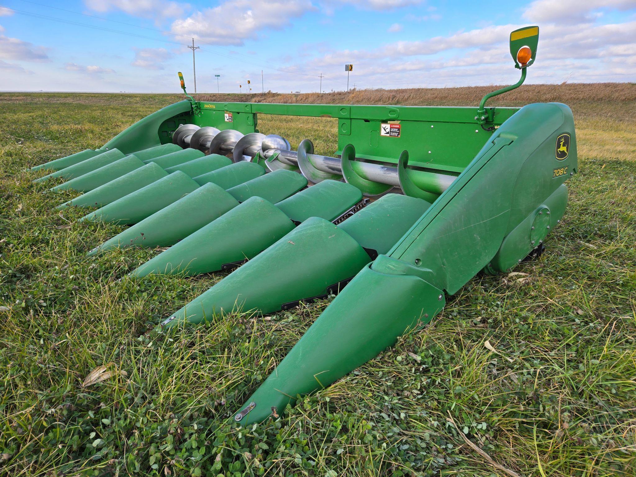 2019 John Deere 708C Image 1