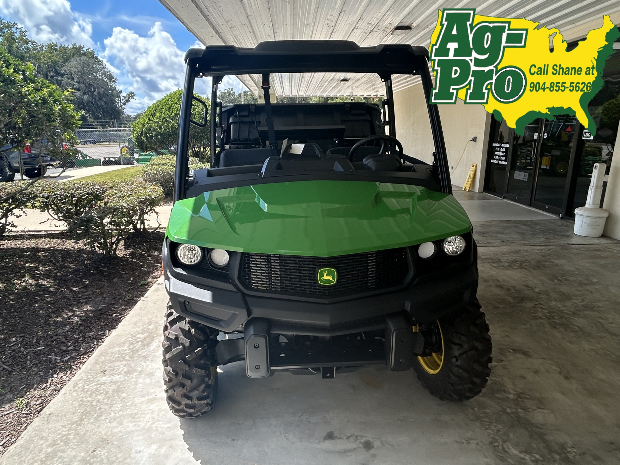 2025 John Deere XUV845M Image 3