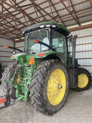 2013 John-Deere 7200R