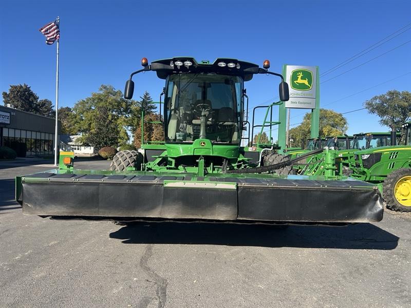 2015 John Deere W235 Image 2
