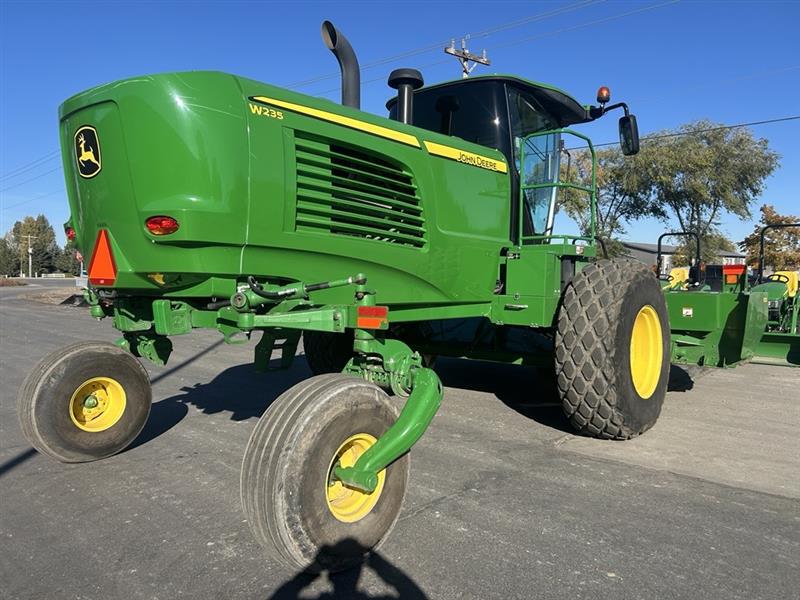 2015 John Deere W235 Image 5