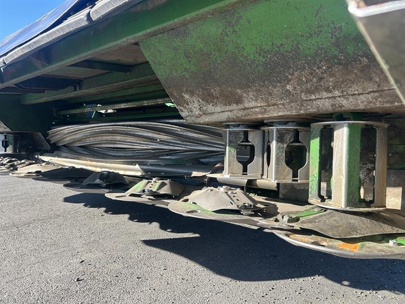 2015 John Deere W235 Image 27