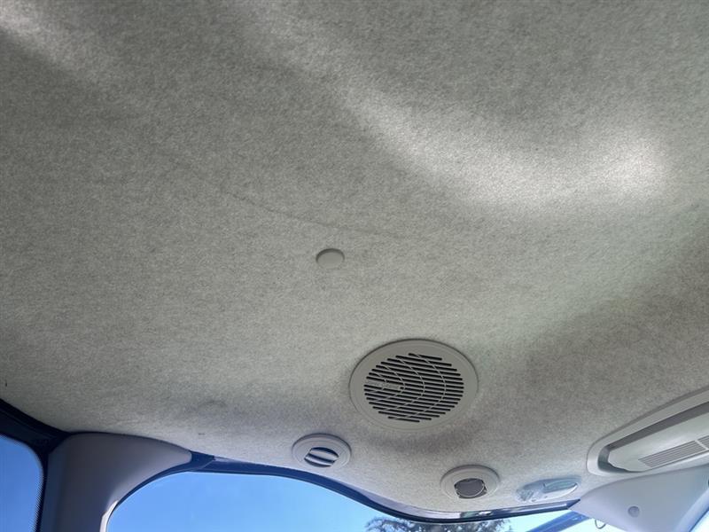 2015 John Deere W235 Image 36