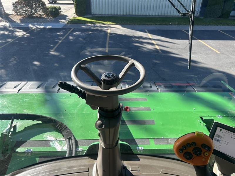 2015 John Deere W235 Image 42