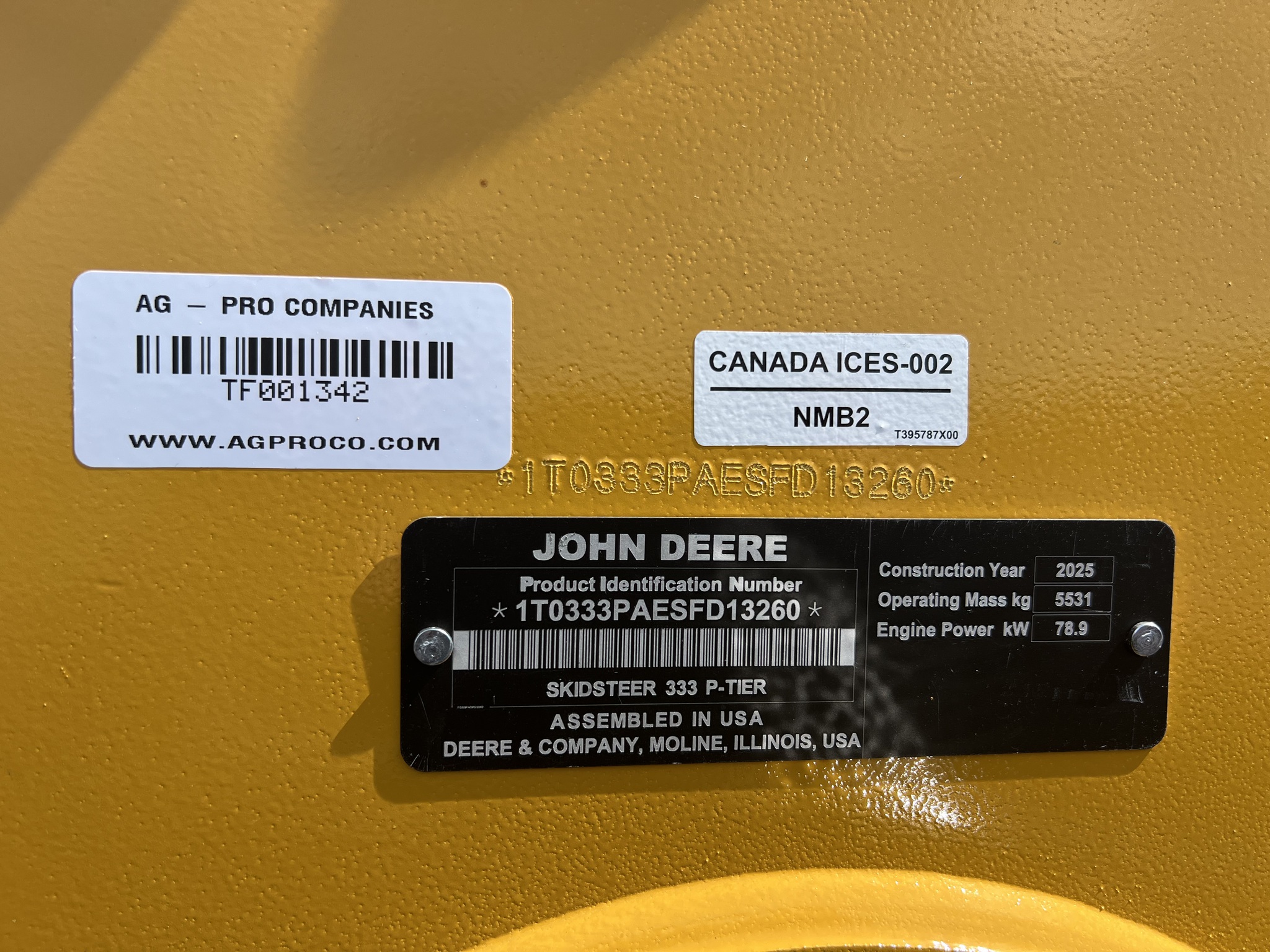 2025 John Deere 333 P Image 8