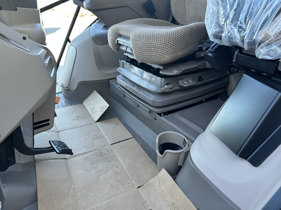 2023 John Deere 6R 155 (14th thumbnail)