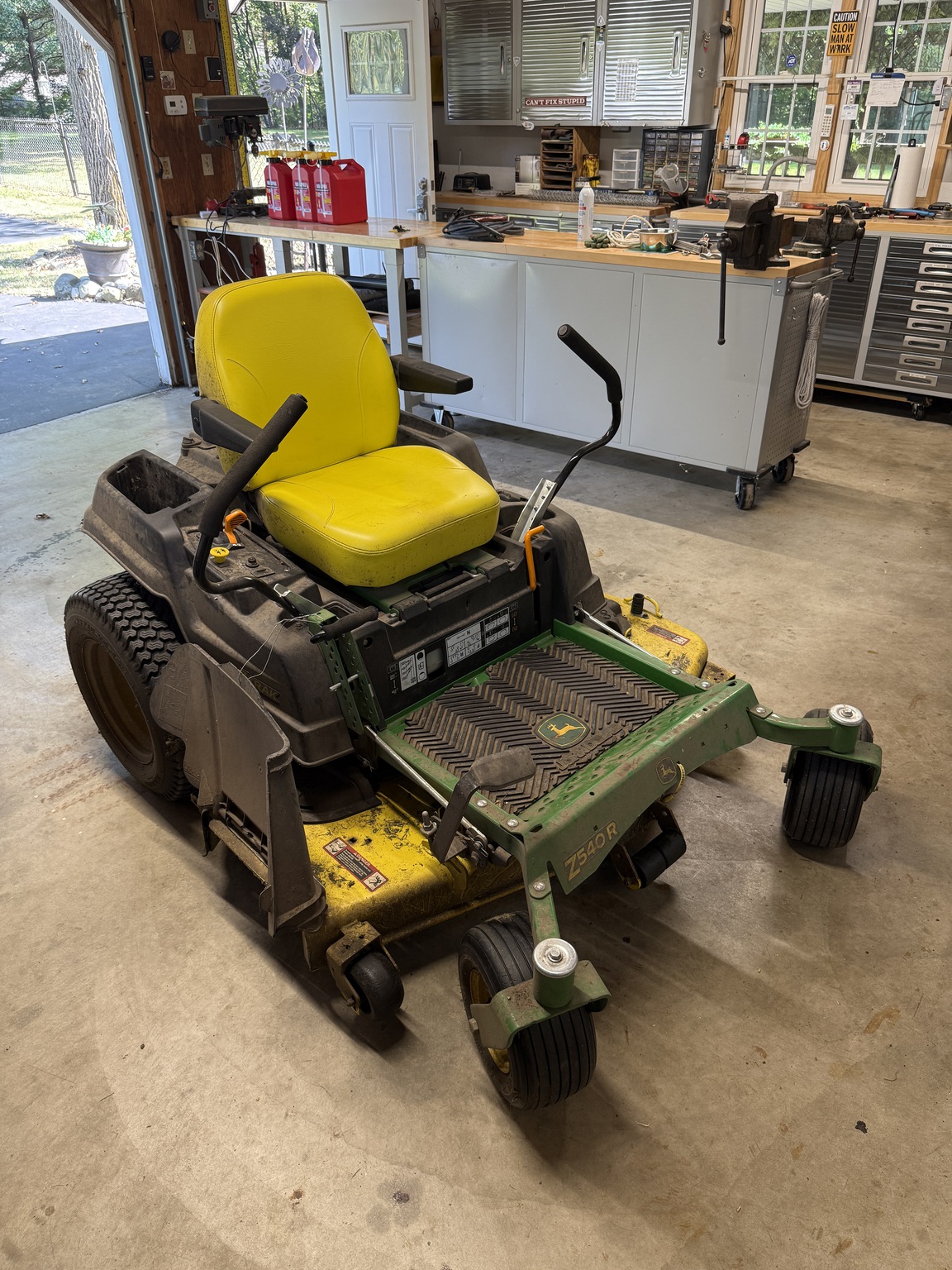 2016 John Deere Z540R Image 1