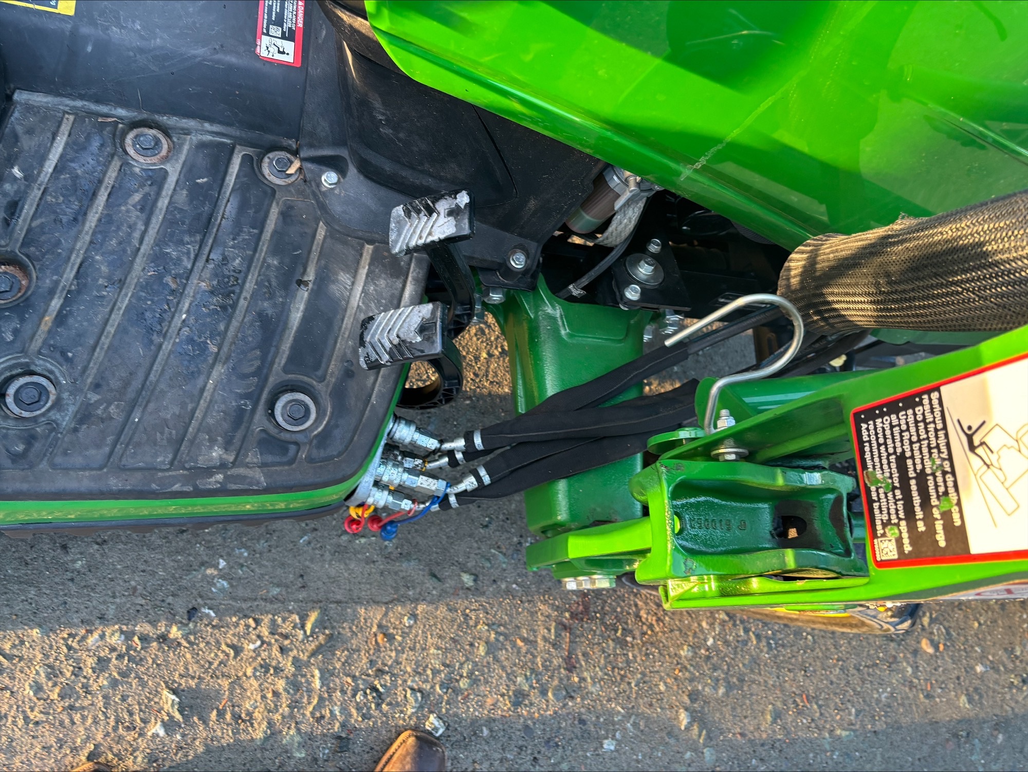 2018 John Deere 1025R Image 5