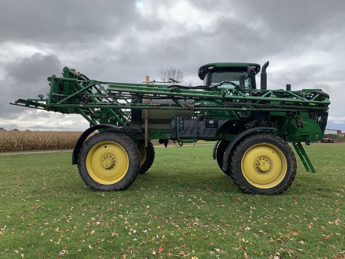 2015 John Deere R4038 Image 4