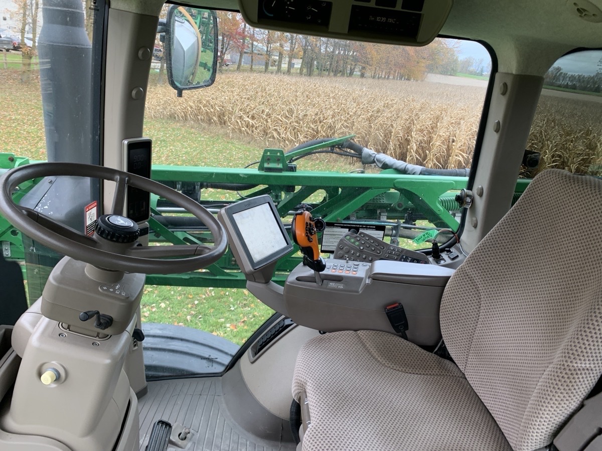 2015 John Deere R4038 Image 8