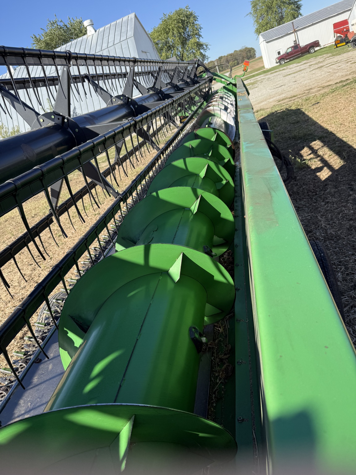 2011 John Deere 635F Image 3