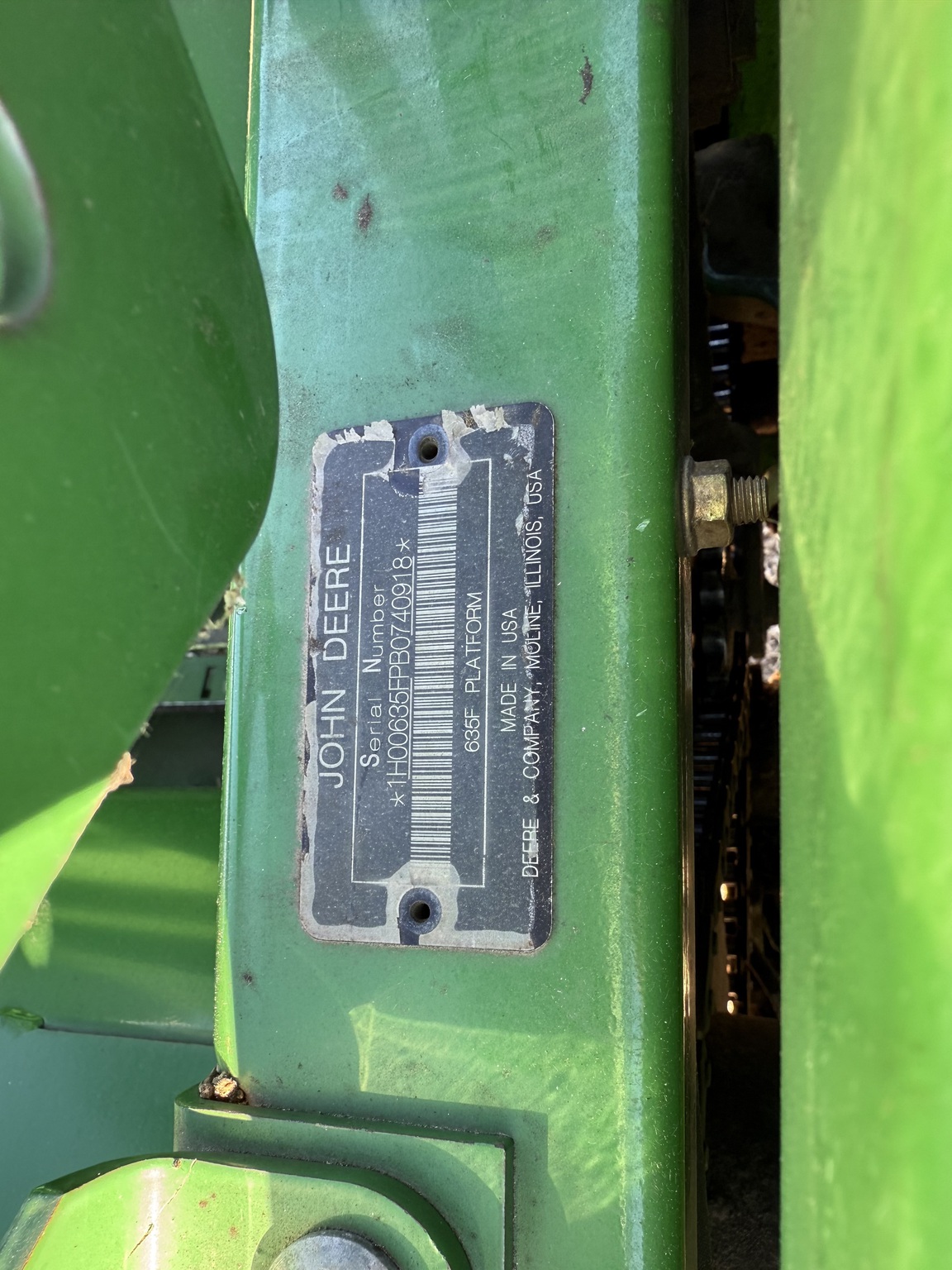 2011 John Deere 635F Image 9