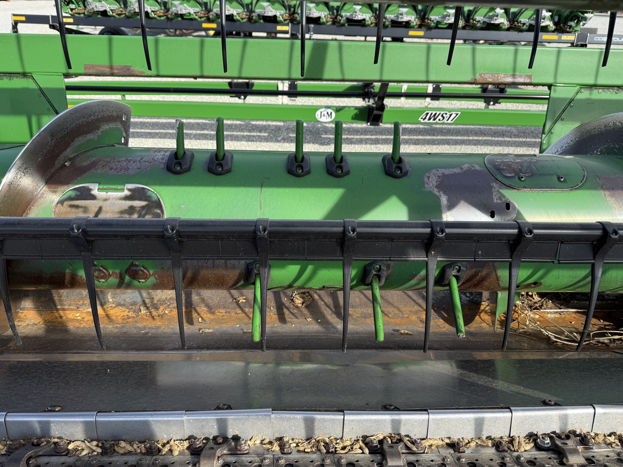 2011 John Deere 635F Image 13