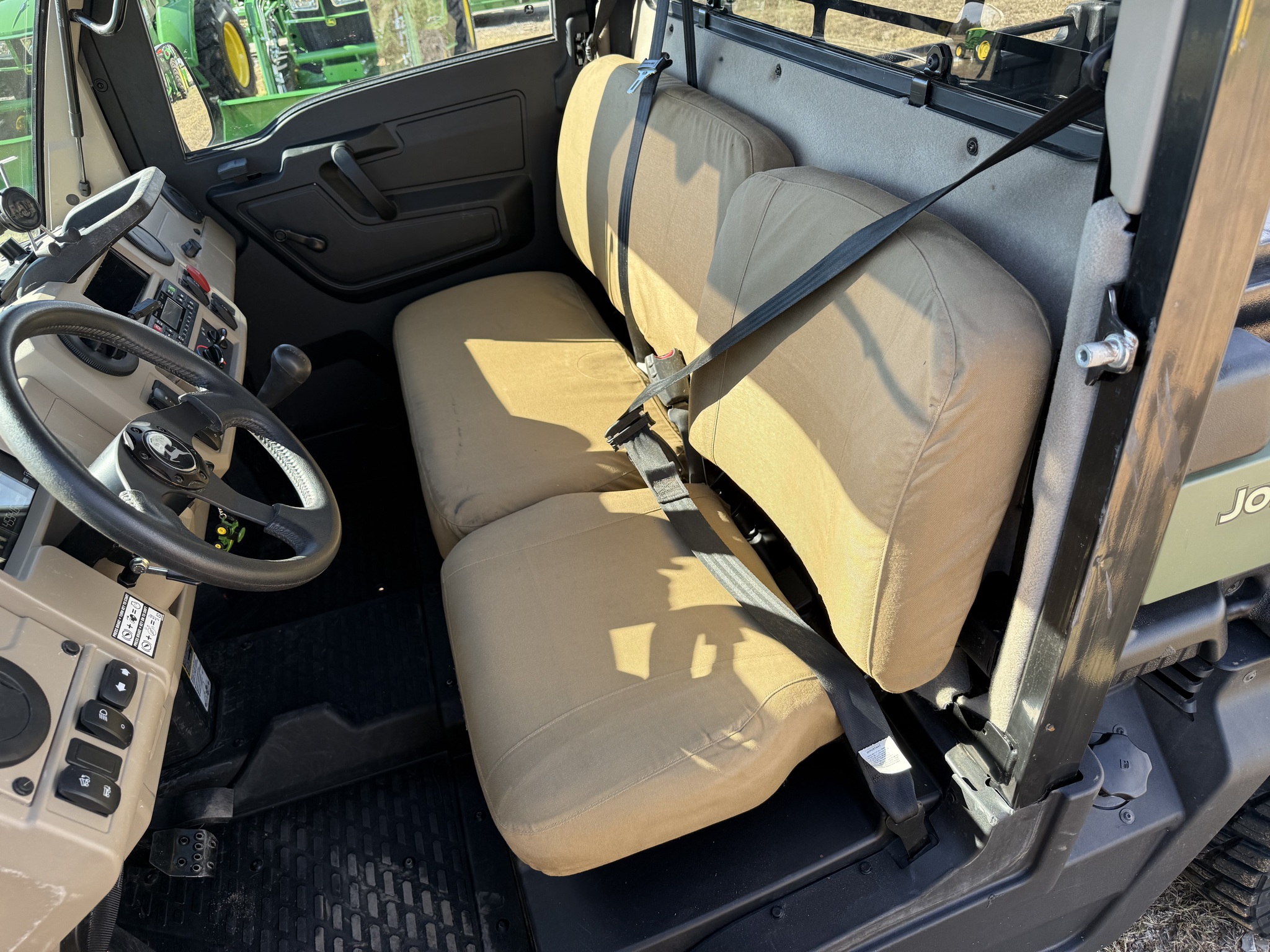 2023 John Deere XUV 835R Image 10