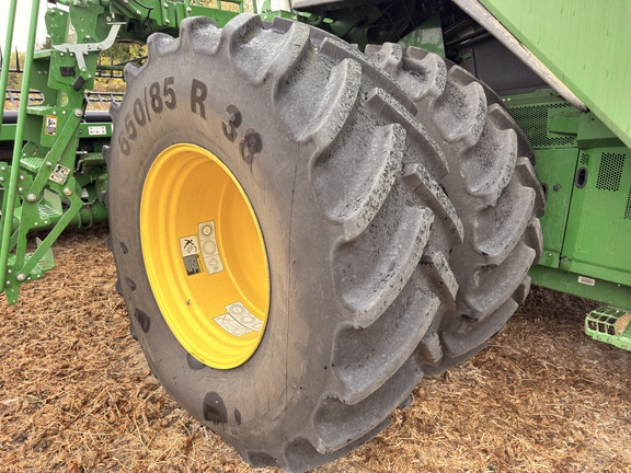 Photo of 2023 John Deere X9 1000