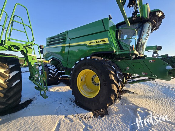Photo of 2023 John Deere X9 1000