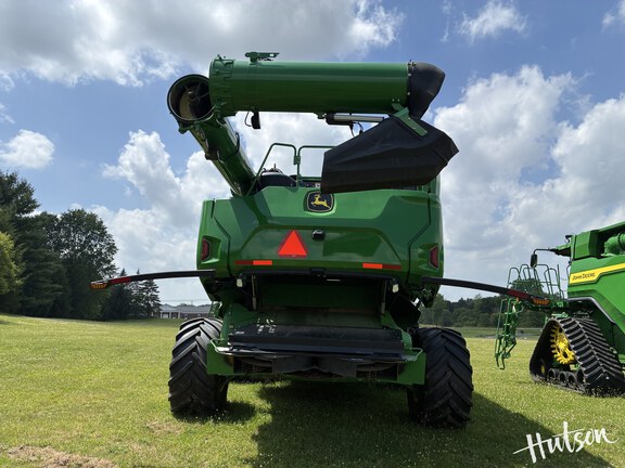 Photo of 2023 John Deere X9 1000