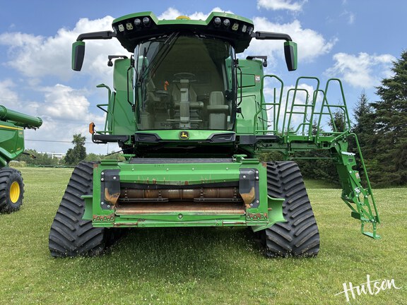 Photo of 2023 John Deere X9 1000