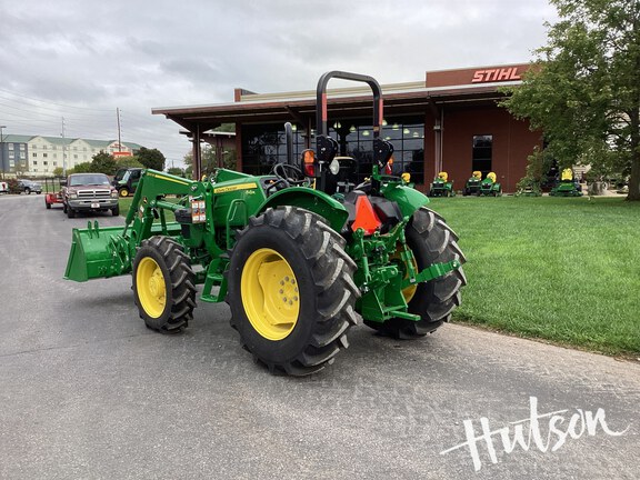 Photo of 2024 John Deere 5067E