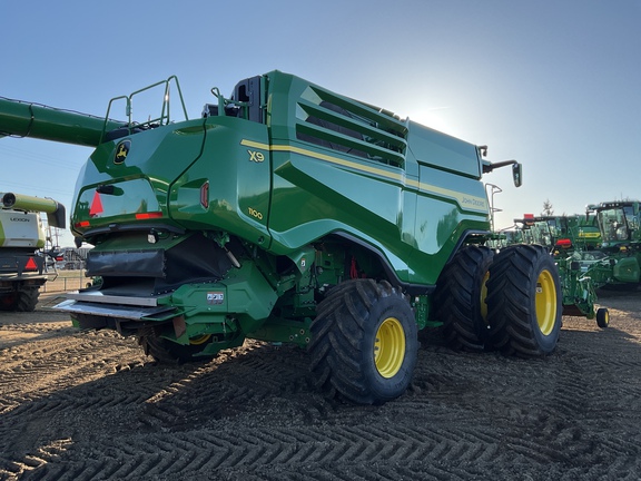Used 2024 John Deere X9 1100 Combines at Horizon Ag & Turf in Westlock, AB - Photo6