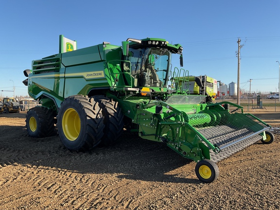 Used 2024 John Deere X9 1100 Combines at Horizon Ag & Turf in Westlock, AB - Photo8