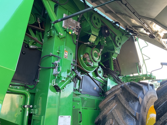 Used 2024 John Deere X9 1100 Combines at Horizon Ag & Turf in Westlock, AB - Photo15