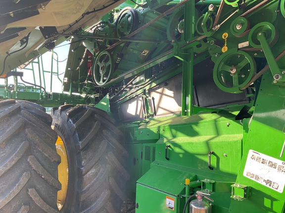 Used 2024 John Deere X9 1100 Combines at Horizon Ag & Turf in Westlock, AB - Photo17