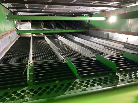 Used 2024 John Deere X9 1100 Combines at Horizon Ag & Turf in Westlock, AB - Photo21