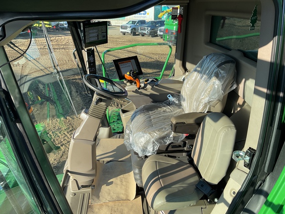 Used 2024 John Deere X9 1100 Combines at Horizon Ag & Turf in Westlock, AB - Photo24