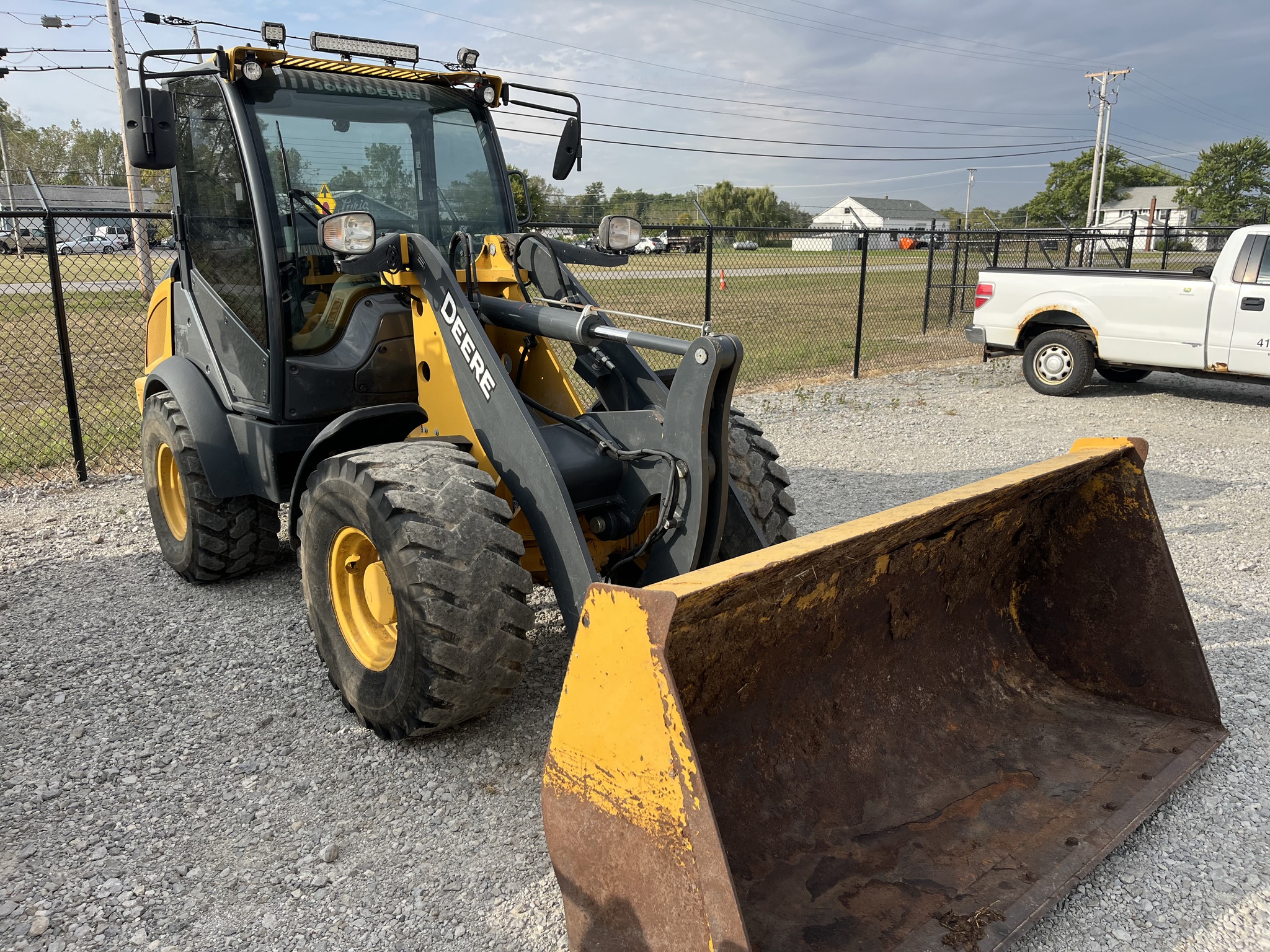 2021 John Deere 304L Image 5