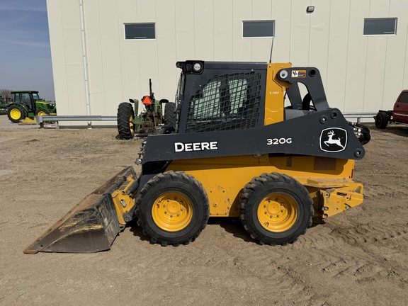 2024 John Deere 320G - Photo6