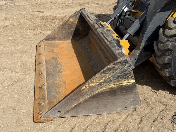 2024 John Deere 320G - Photo19
