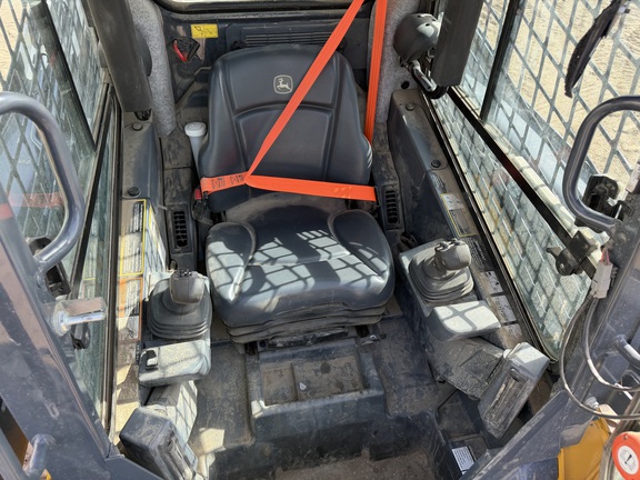 2024 John Deere 320G - Photo23