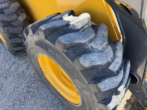 2024 John Deere 320G - Photo12