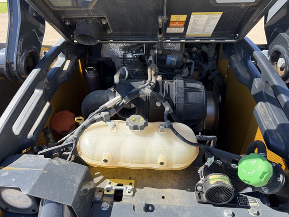 2024 John Deere 320G - Photo17