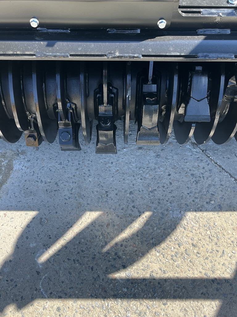 John Deere 335 P Image 6