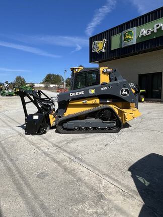 0 John Deere 335P-2