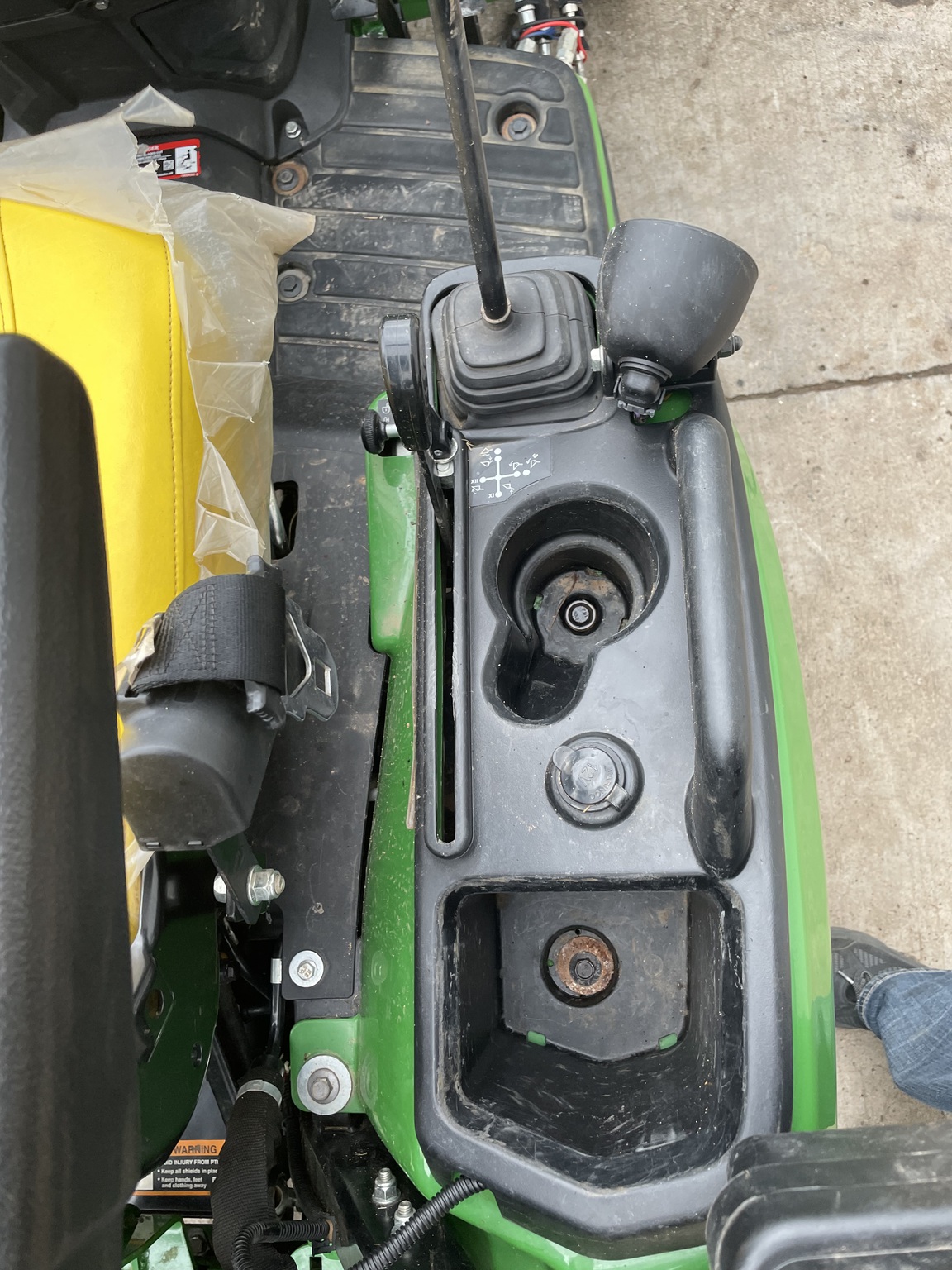2020 John Deere 1025R Image 8