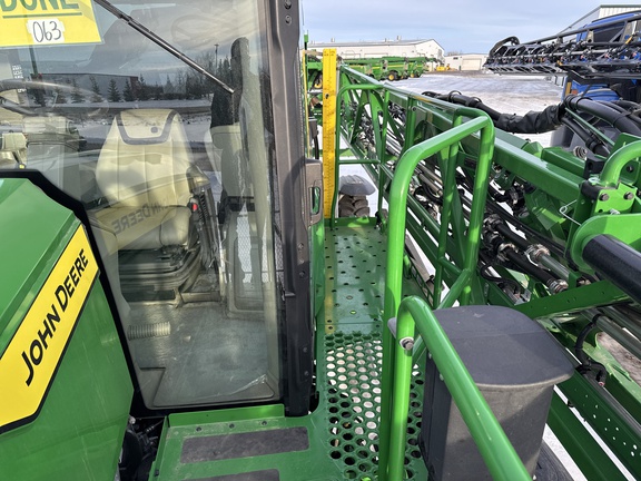 Used 2023 John Deere 412R Self Propelled Sprayers at Horizon Ag & Turf in Lloydminster, AB - Photo6